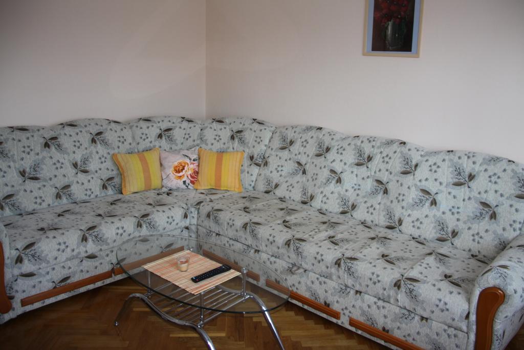 Apartment Ante スルニュ エクステリア 写真